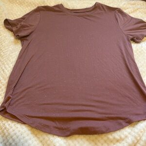 Textured Lululemon shirt